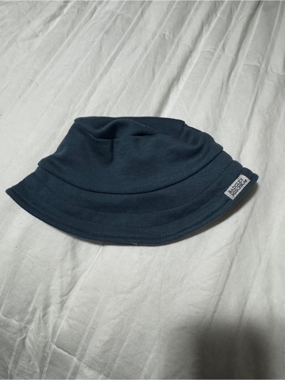Badgley Mischka Infant Bucket Hat
Infant 3-12 months